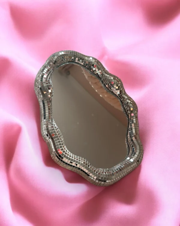 Wavy-Disco-Mirror-600x750