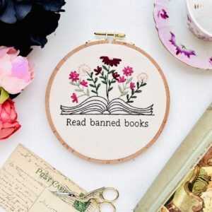 The Savage Stitcher Angela Holycross